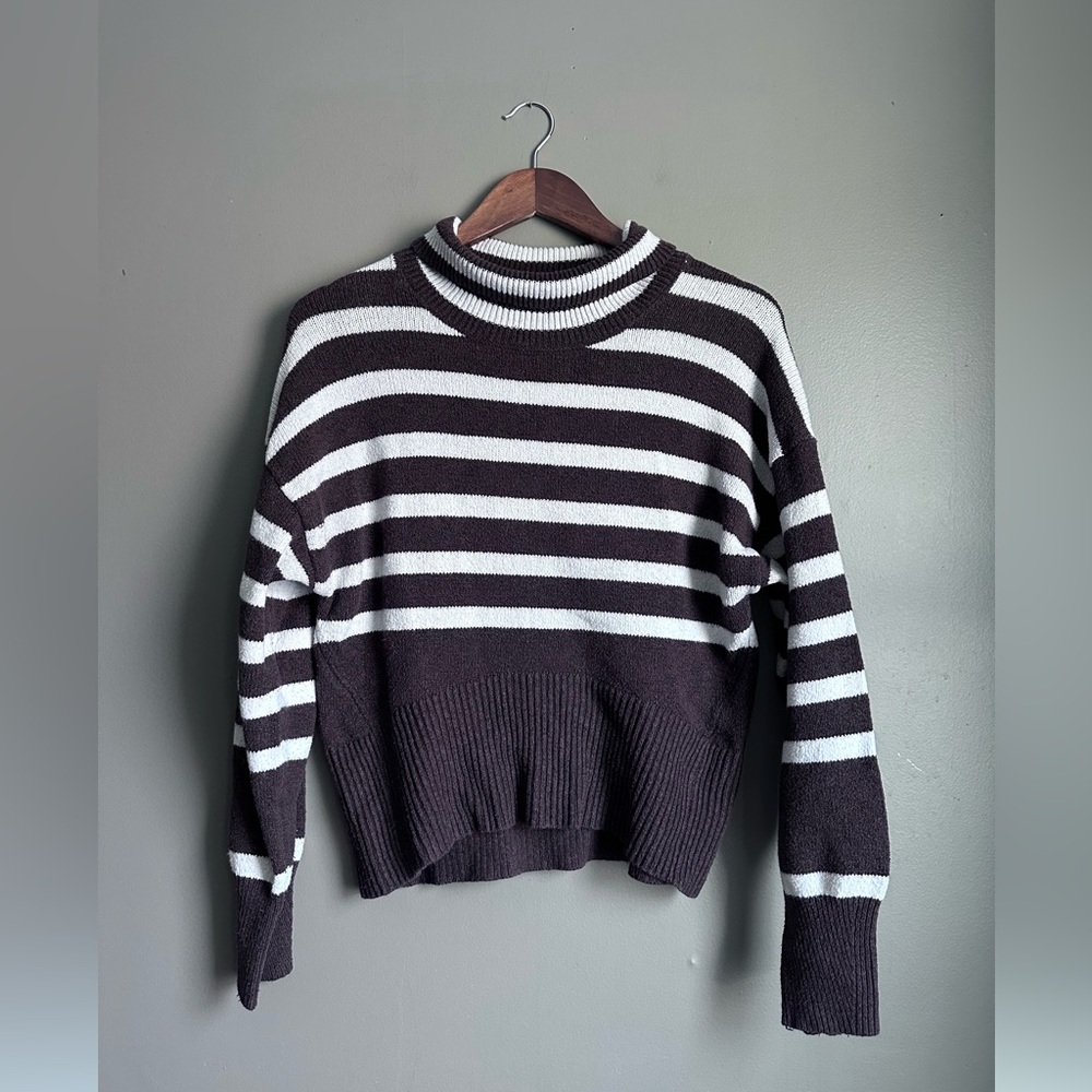 A New Day Striped Cowl Neck Sweater Size X-Small Brown White Women’s Sweater